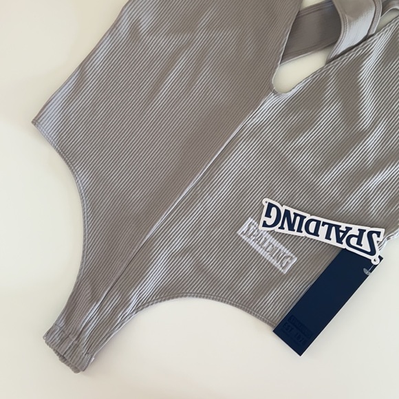 New Spalding womens Seamless Deep V-neck Bodysuit - Picture 5 of 7